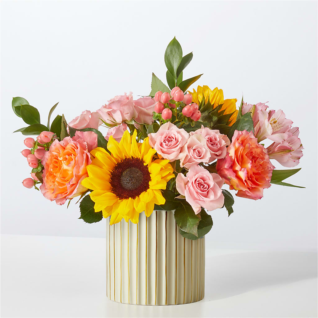 Sun's Out Bouquet – Luxe Arrangements, Agawam MA