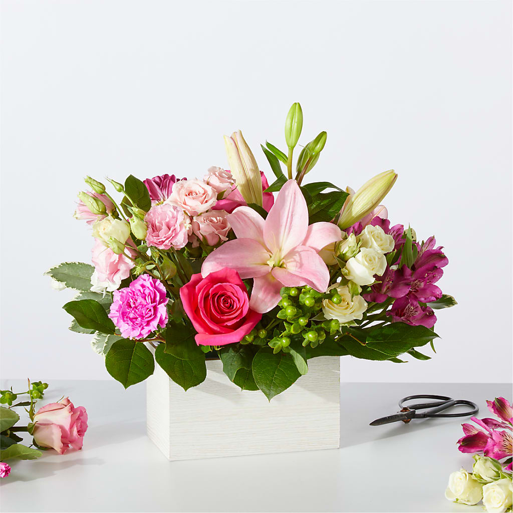 Sweetberry Box – A Florist Original – Luxe Arrangements, Agawam MA