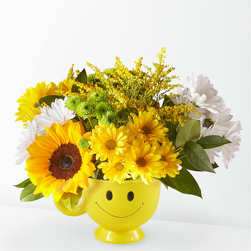 Joyful Smiles Bouquet – Luxe Arrangements, Agawam MA