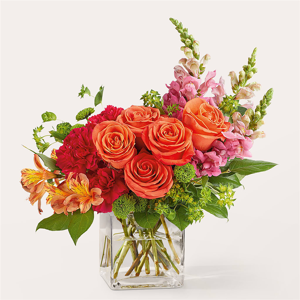 Cosmopolitan Bouquet – Luxe Arrangements, Agawam MA