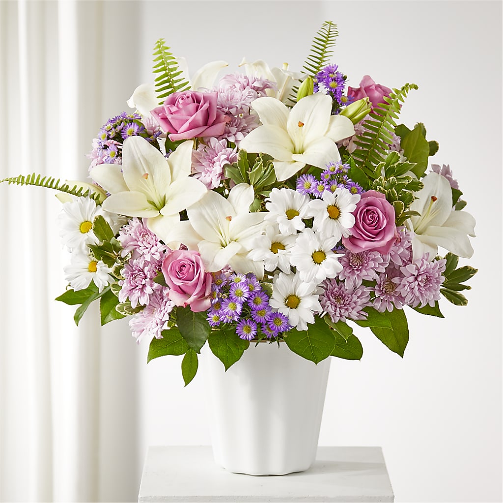 Warmest Thoughts Tabletop Basket – Luxe Arrangements, Agawam MA