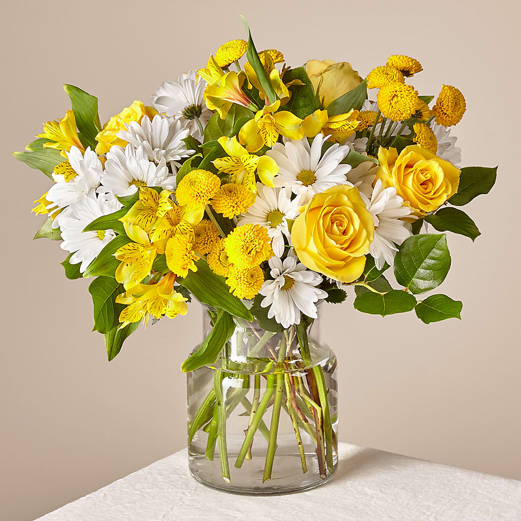 Sunny Sentiments Bouquet – Luxe Arrangements, Agawam MA