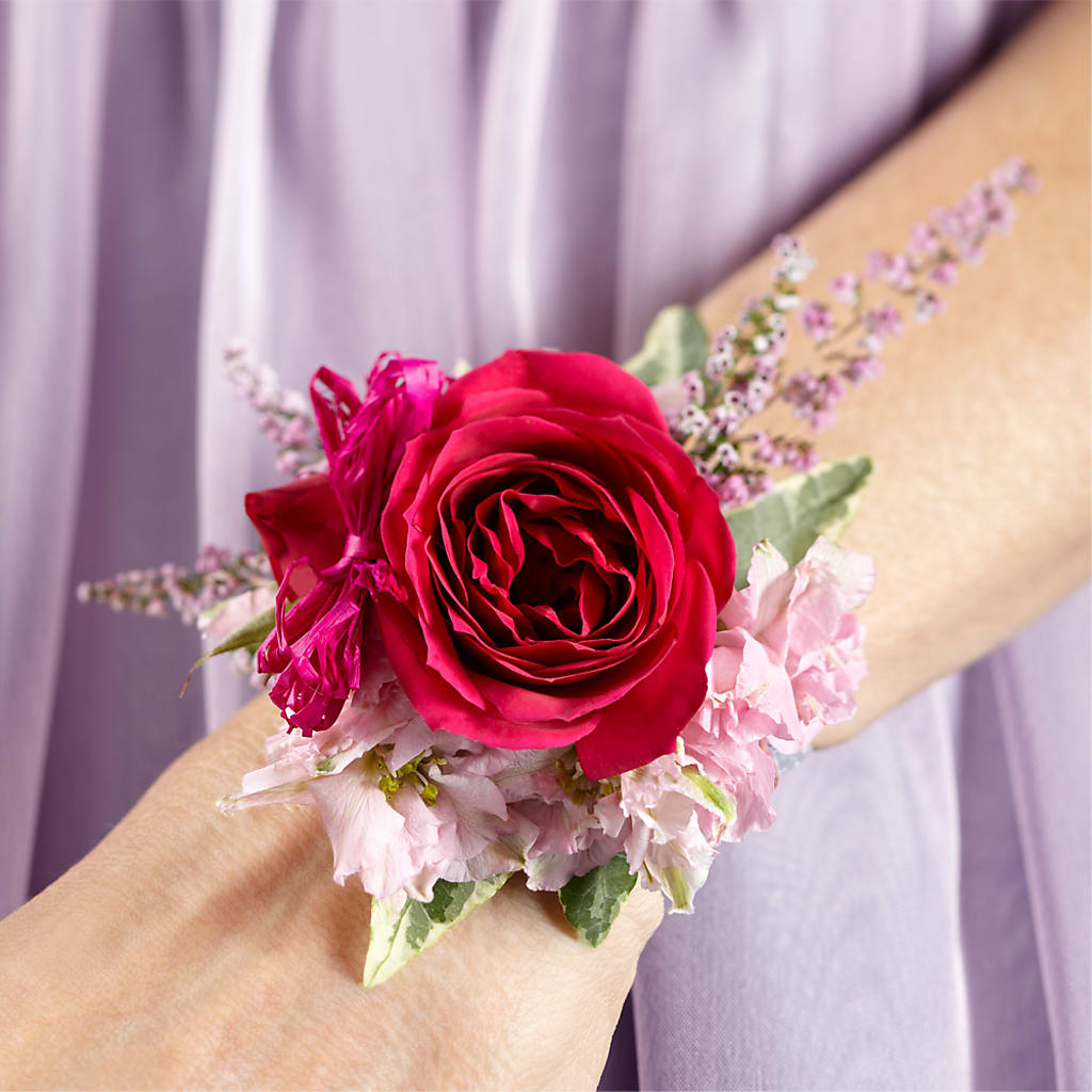 Rose Charm Corsage – Luxe Arrangements, Agawam MA