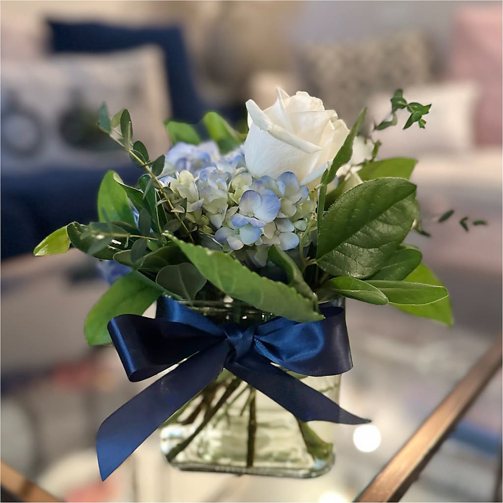 Sky Blue Delight Bouquet –  Luxe Arrangements, Agawam MA