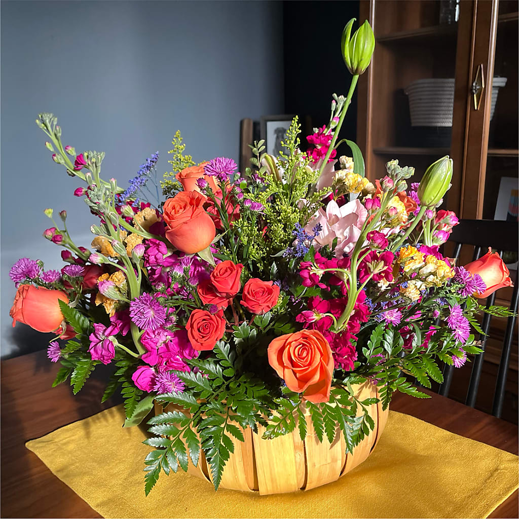 Garden of Life Basket –  Luxe Arrangements, Agawam MA