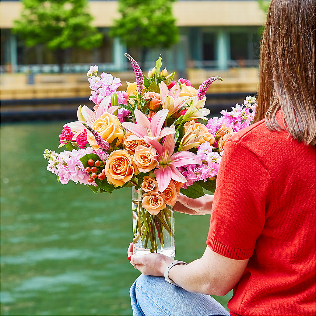 Bisous Bouquet –  Luxe Arrangements, Agawam MA