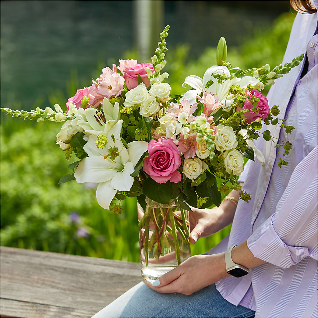 Fondly Bouquet –  Luxe Arrangements, Agawam MA