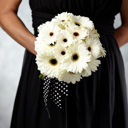 Daisy Delight Bouquet –  Luxe Arrangements, Agawam MA